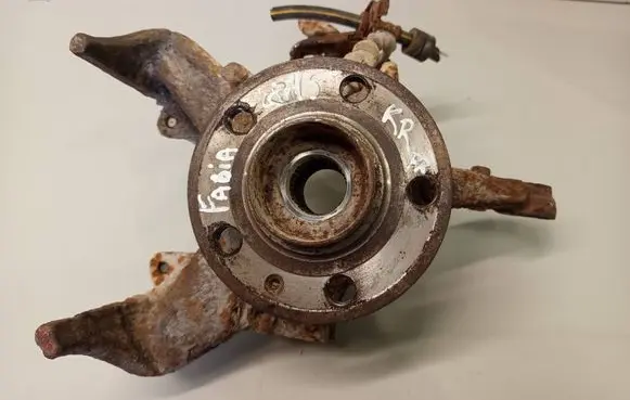 Skoda Fabia Mk1 (6Y) Front wheel hub spindle knuckle 