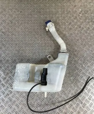 Iveco Daily 6th gen Windshield washer fluid reservoir/tank 5801565973
