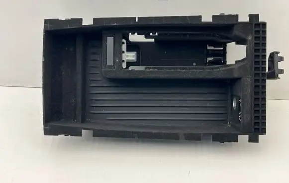 BMW 6 F06 Gran coupe Glove box 58450713 9237101 105057787C