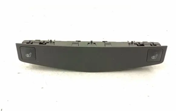 Mercedes-Benz C W204 Seat heating switch A2048705910 2048705910