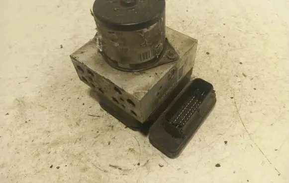 Opel Insignia A ABS Pump 13316697 16817008 16312208G