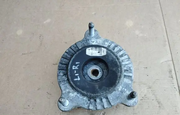 Peugeot 508 Coil spring mount 