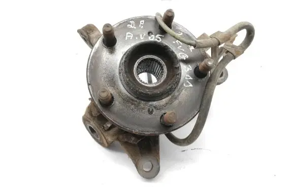 Toyota Avensis Verso Front wheel hub