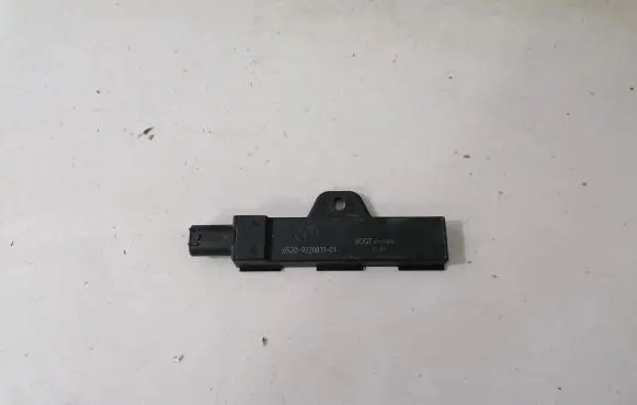 BMW 3 F30 F35 F31 Keyless system antenna 9220831