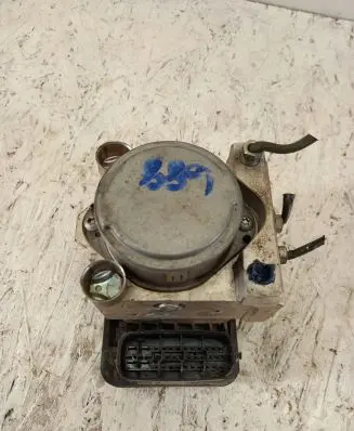 Toyota Hilux (AN10, AN20, AN30) ABS Pump 8954171030 4451071030 13511019490
