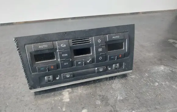 Audi A4 S4 B6 8E 8H Climate control unit 8E0820043AB