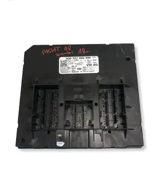 Volkswagen PASSAT B8 Central body control module 5Q0937086BMBILI 5Q0937086BM