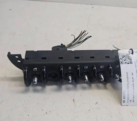 Fog light switch