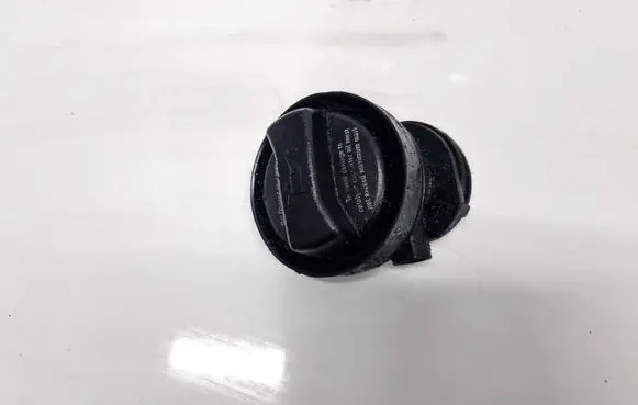Volvo S80 Oil filler cap 026103485A