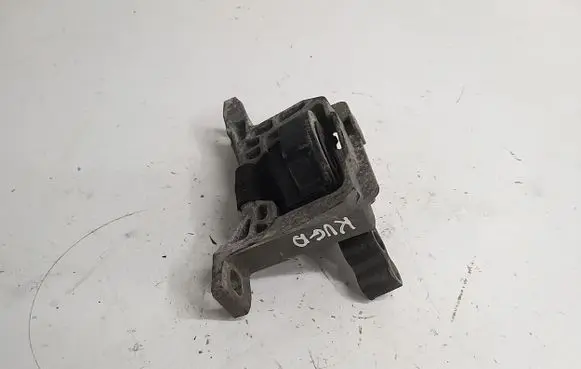 Ford Kuga II Engine mount bracket DV616F012HA