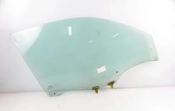 Nissan Micra Front door window glass four-door
