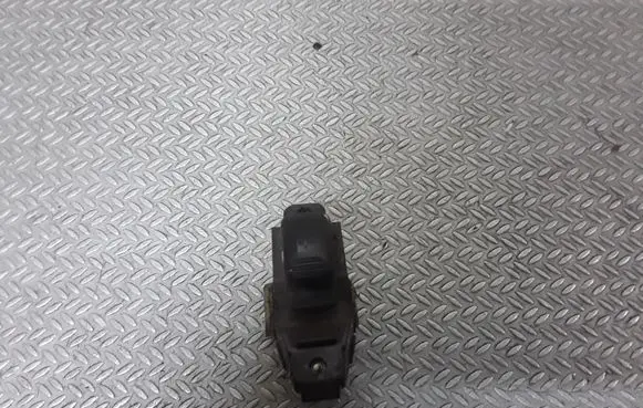 Hyundai Santa Fe Electric window control switch 621W02280