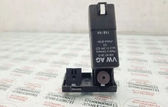 Volkswagen Touran I Glow plug pre-heat relay 038907281D