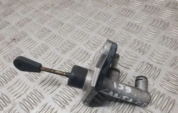 Hyundai Santa Fe Clutch master cylinder