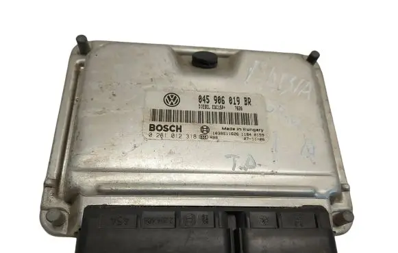 Skoda Fabia Mk1 (6Y) Engine control unit/module 045906019BR 1039S11626 0281012318