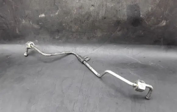 Nissan Qashqai Fuel injector supply line/pipe 734025 070328