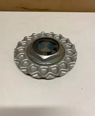 BMW 5 E34 Original wheel cap 0923137