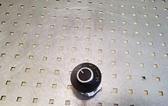 Volkswagen Touareg I Differential lock switch 7L6941435N