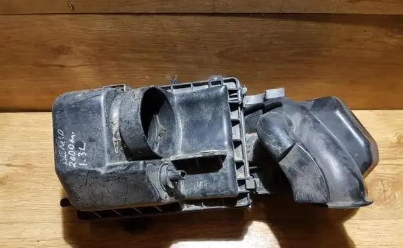 Mazda Demio Air filter box