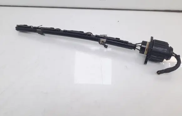 Volkswagen Jetta V Fuel injector wires 038971803