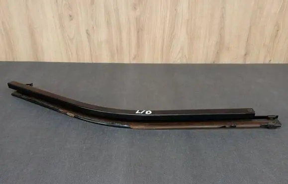 Mercedes-Benz Citan W415 Sliding door lower roller guide/hinge 