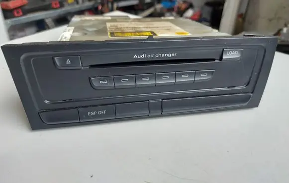 Audi A5 8T 8F CD/DVD changer 8T1035110C