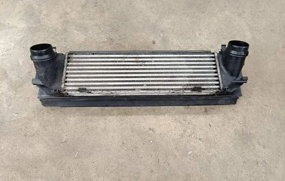 BMW 4 F32 F33 Intercooler radiator 7600530