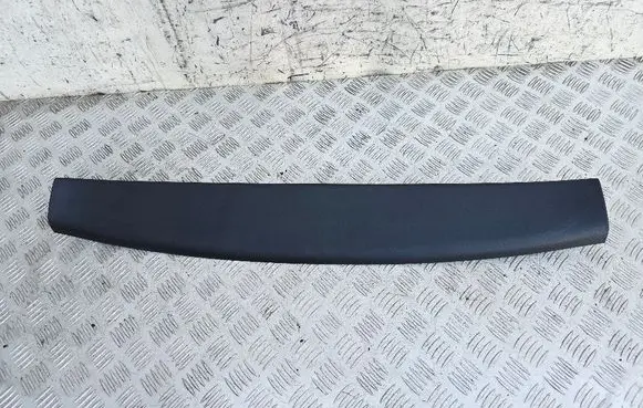 Alfa Romeo Giulietta Tailgate/trunk upper cover trim 156086736