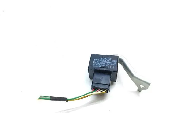 Toyota Land Cruiser (J150) Hazard warning light relay 8198060140 0665006980 8198160010