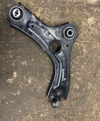 Renault Symbioz Front lower control arm/wishbone 545009574R