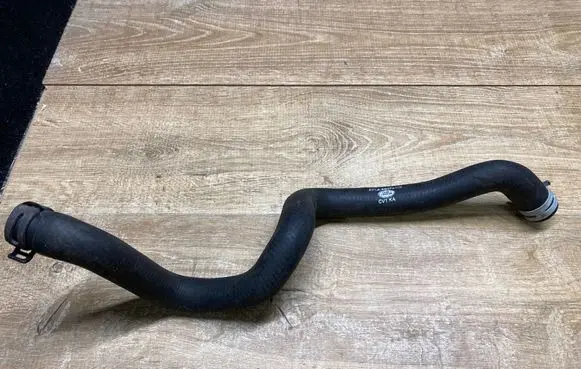Land Rover Range Rover Sport L494 Engine coolant pipe/hose FPLA8B573CB CV1XA