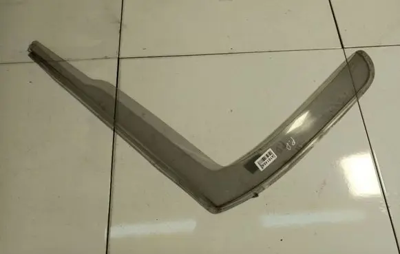 Iveco Daily 30.8 - 9 Sliding door wind deflector 
