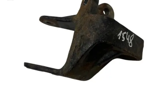 KIA Soul Engine mounting bracket