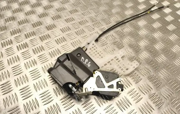 Hyundai Tucson JM Rear door lock 