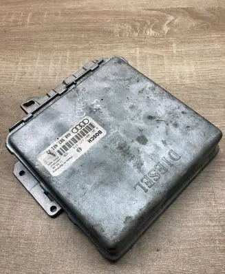 Audi A6 S6 C4 4A Engine control unit/module ECU 4A0907401AD 0281001477
