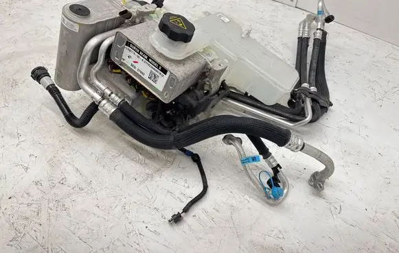 Tesla Model S Coolant heater 175011900A 175211903B 159141400A