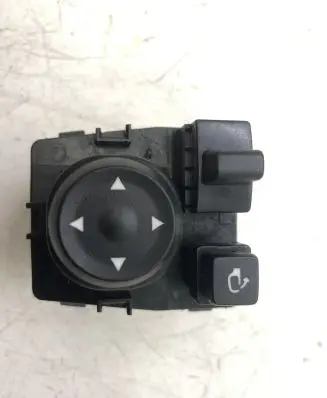 Hyundai i20 (BC3 BI3) Wing mirror switch 93530BV010