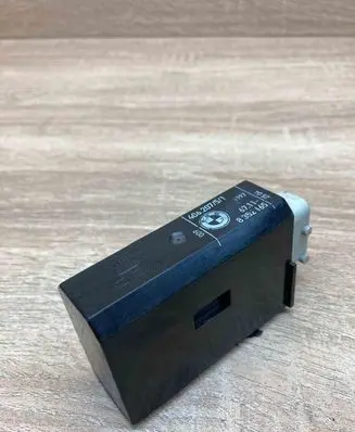 BMW 5 E39 Door control unit/module 8352165 40620751