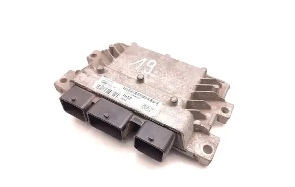 Ford Fiesta Engine control unit/module F1B112A650UC F1B1-12A650-UC S180047061C
