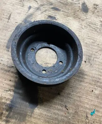 BMW 5 E39 Water pump pulley 2243682