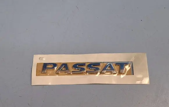 Volkswagen PASSAT B7 Manufacturers badge/model letters 3C8853687A