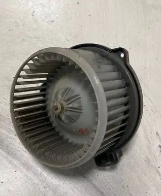 Toyota Corolla Verso AR10 Heater fan/blower 0130101601