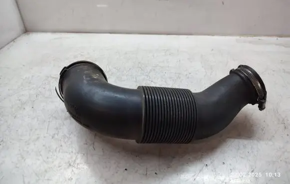 Audi Q7 4L Air intake hose/pipe 4L0129628E