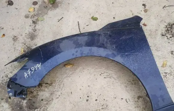 Mazda 6 Fender MELYNAS