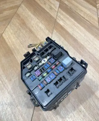 Honda Civic Fuse module 09SMGE02