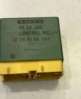 Volvo S70 V70 V70 XC Light relay 3523200 895166000