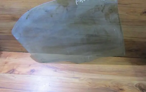 Peugeot 406 Rear door window glass