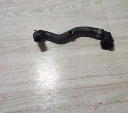 Jaguar F-Pace Engine coolant pipe/hose G4D35H372BA