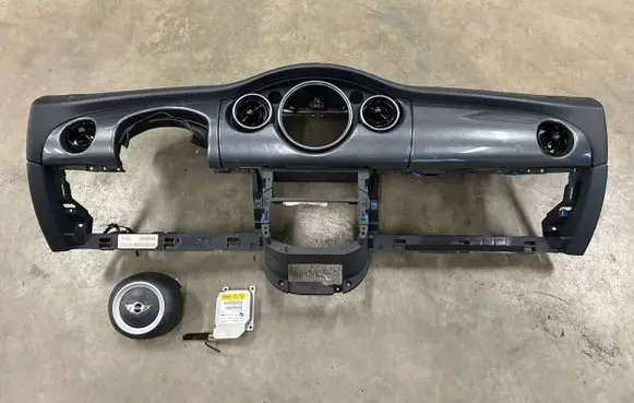 Mini One - Cooper R50 - 53 Dashboard 63605301 7124305 6933242