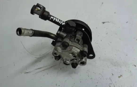 Nissan Pathfinder R51 Power steering pump